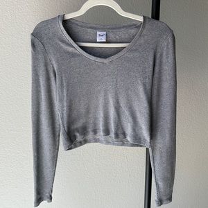 Aritzia Grey V-Neck Cropped Long Sleeve- New Without Tag